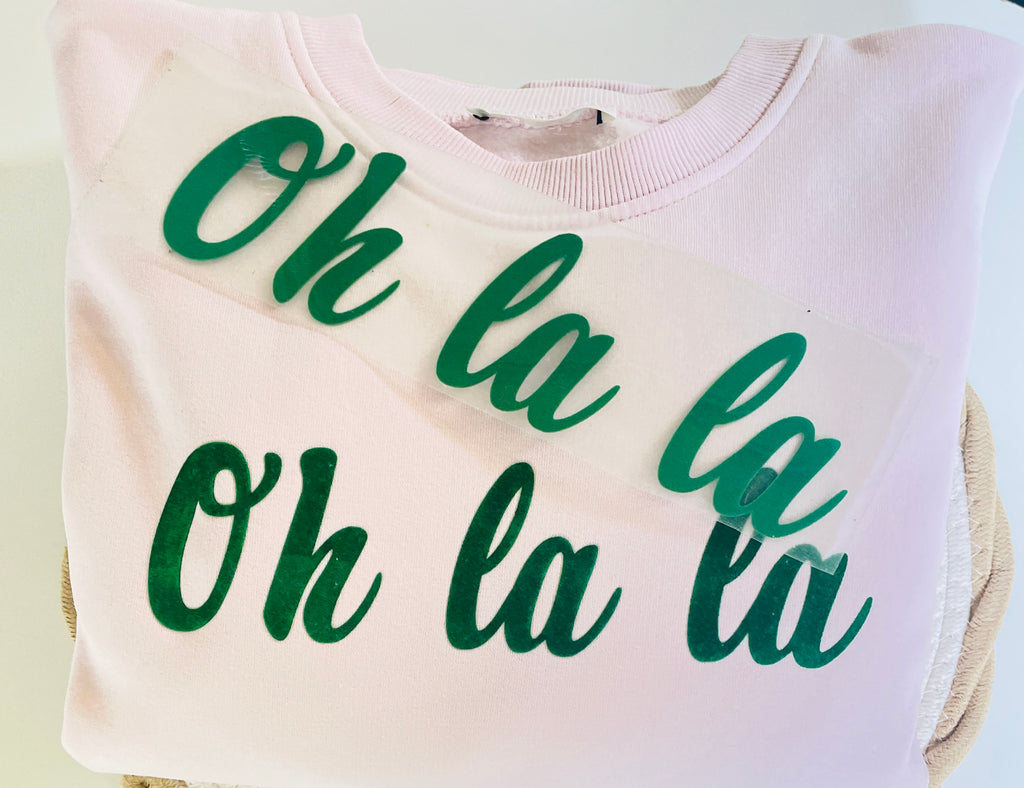 *** RESTBESTAND *** Kuscheliger Pulli mit „ Oh la la - Patch „ Eigenproduktion